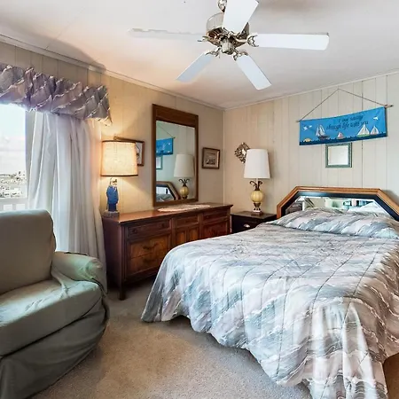 Gullway Getaway Villa