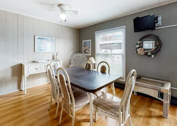 Holiday home Gullway Getaway *